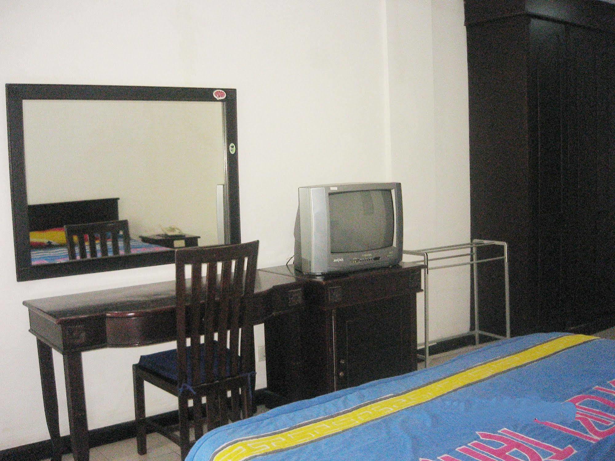 Hotel Puri Tanah Lot Kuta Lombok Eksteriør billede